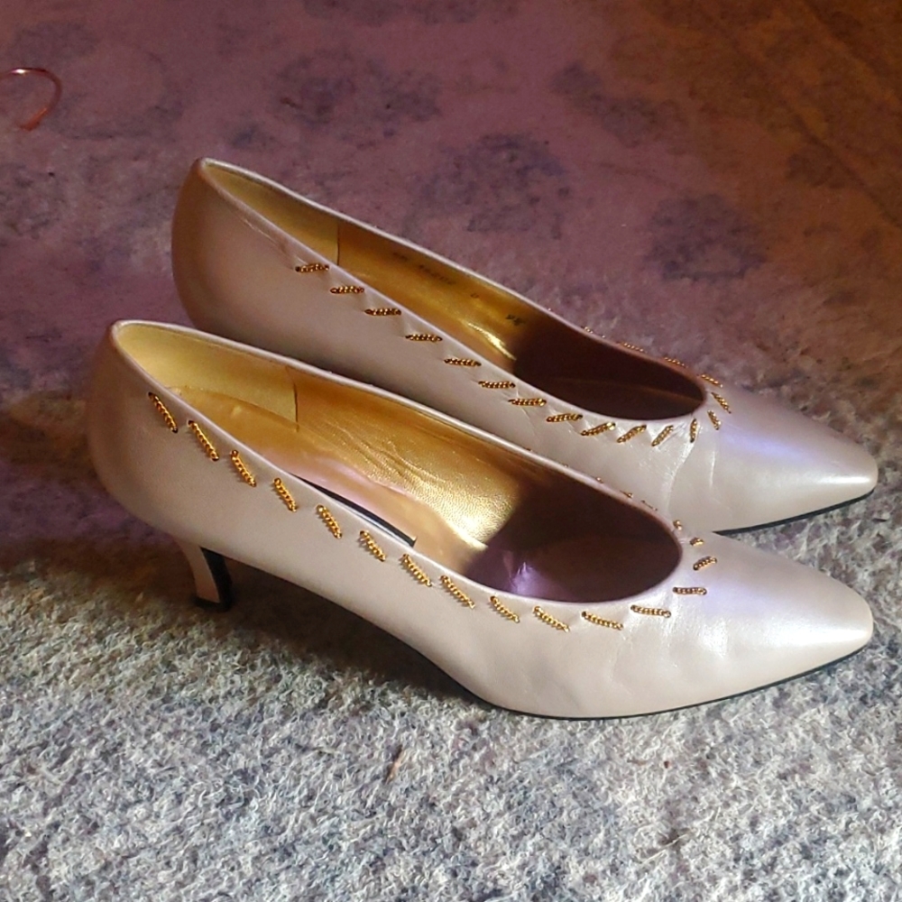 Vintage Stuart Weitzman Heels